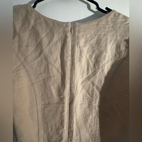 Express Linen-Blend Puff Sleeve Romper - Picture 6 of 7